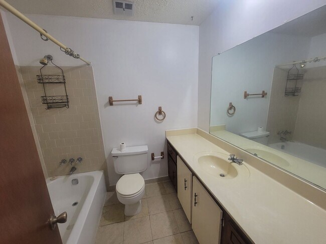 Building Photo - 2803 Ptarmigan Rd