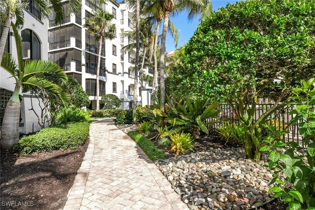 Building Photo - 10733 Mirasol Dr