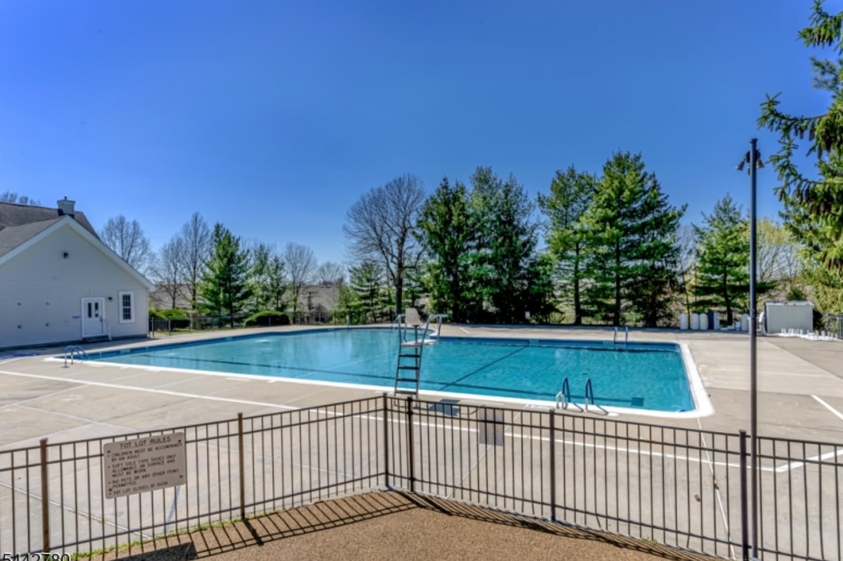 Building Photo - 34 High Pond Ln
