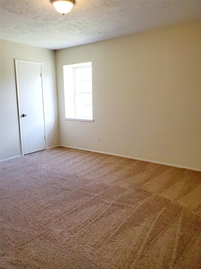 Building Photo - 11806 Hillcroft St