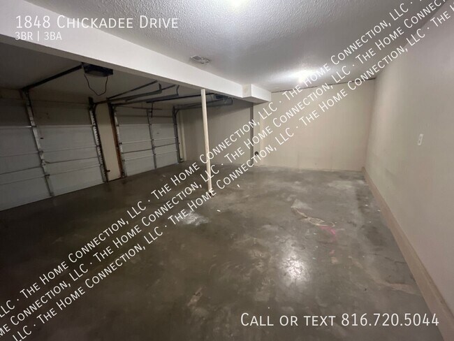 Building Photo - 1848 Chickadee Dr