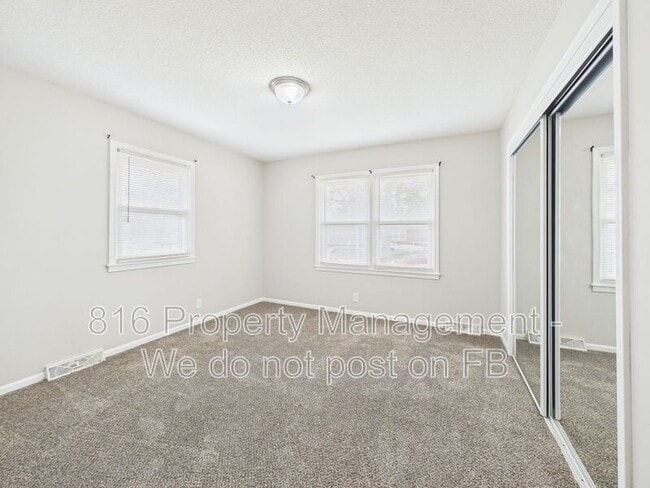 Building Photo - 817 N Choctaw Ave