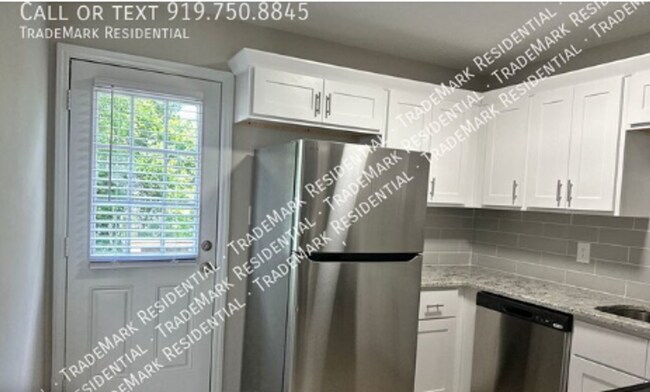 Building Photo - 4724 Hoyle Dr