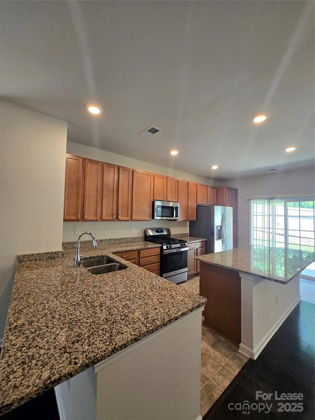 Building Photo - 7446 Sienna Heights Pl