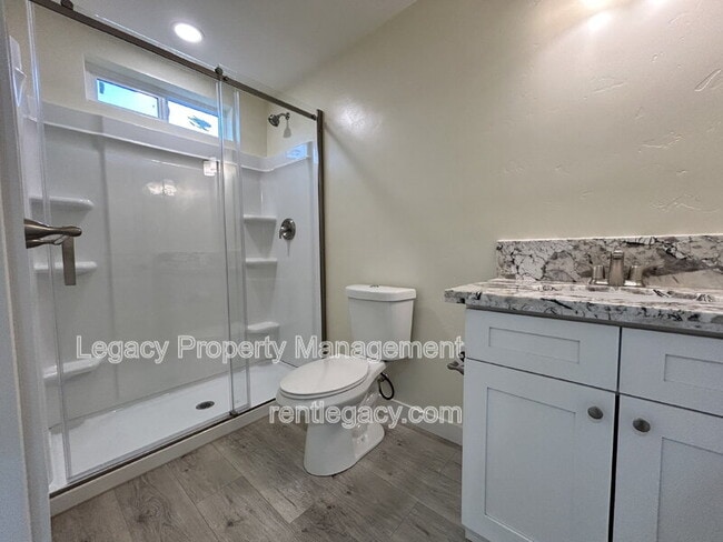 Building Photo - 10753 Oakton Way