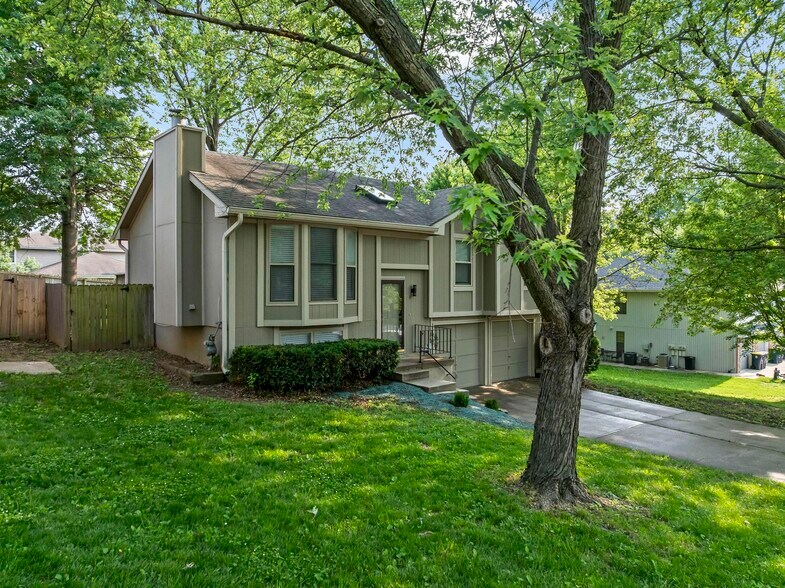 Building Photo - 8715 NW 83rd Street