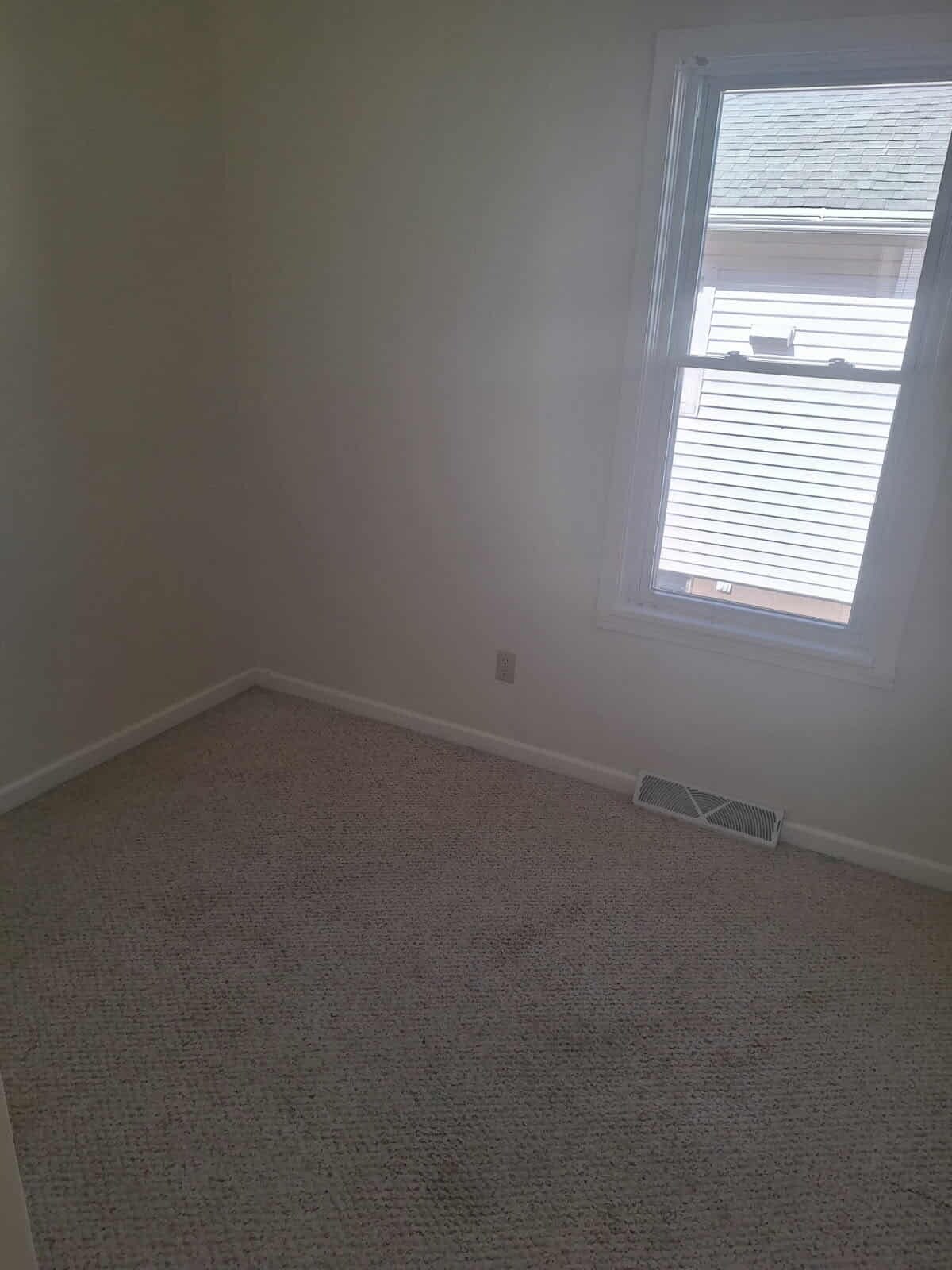 Building Photo - 1808 S 13th St