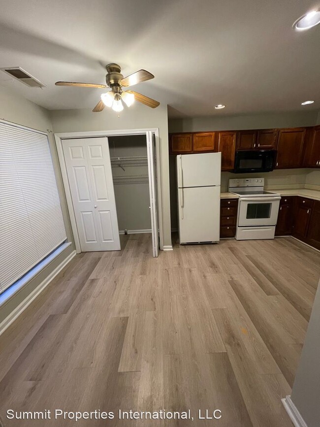 Building Photo - 2 br, 2.5 bath House - 2816 Iron Gate Lane