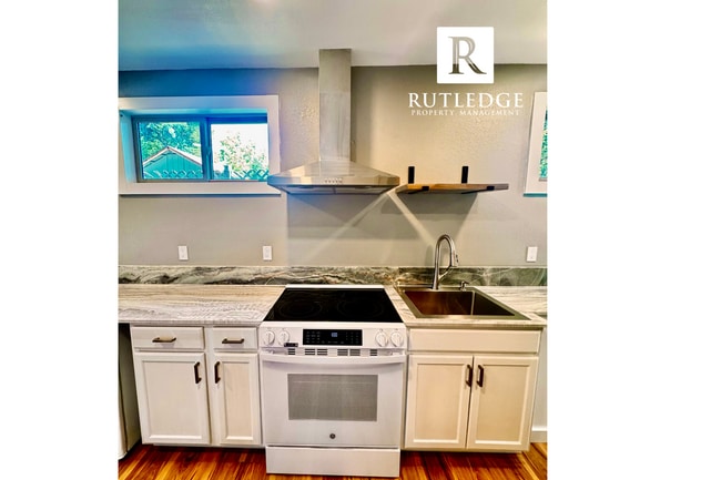 Building Photo - Modern Living / Single Furnished Studio / ...