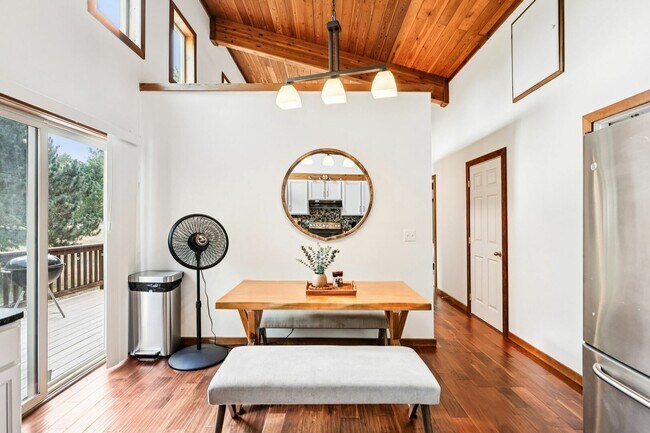 Building Photo - 14341 WA-530