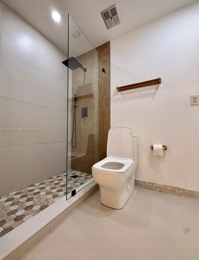 Building Photo - 14293 SW Kendale Lakes Cir