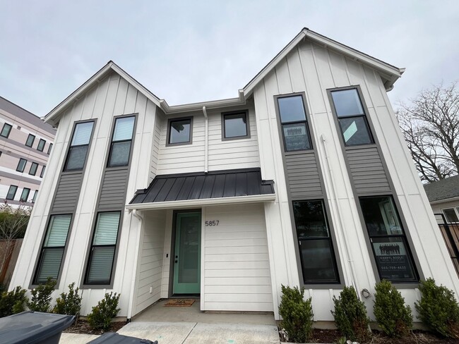 Building Photo - Modern 2-Bed, 1.5-Bath Condo with Custom Kitchen, Private Patio, and Prime Location