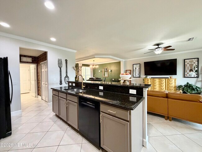 Building Photo - 14164 Mahogany Ave