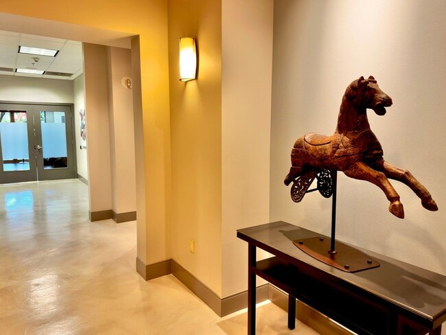 Building Photo - Downtown Bellevue Studio with Balcony, In-Unit Laundry & Amenities