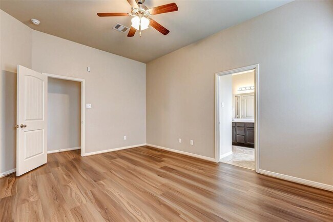 Building Photo - 3310 Daniel Falls Ln