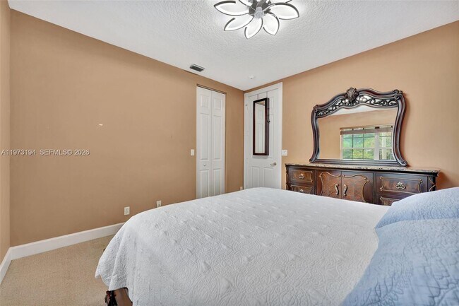 Building Photo - 546 NW 118th Terrace