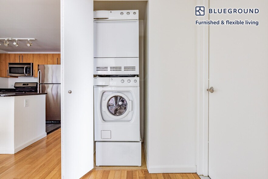 Building Photo - 4-75-75 48th Ave