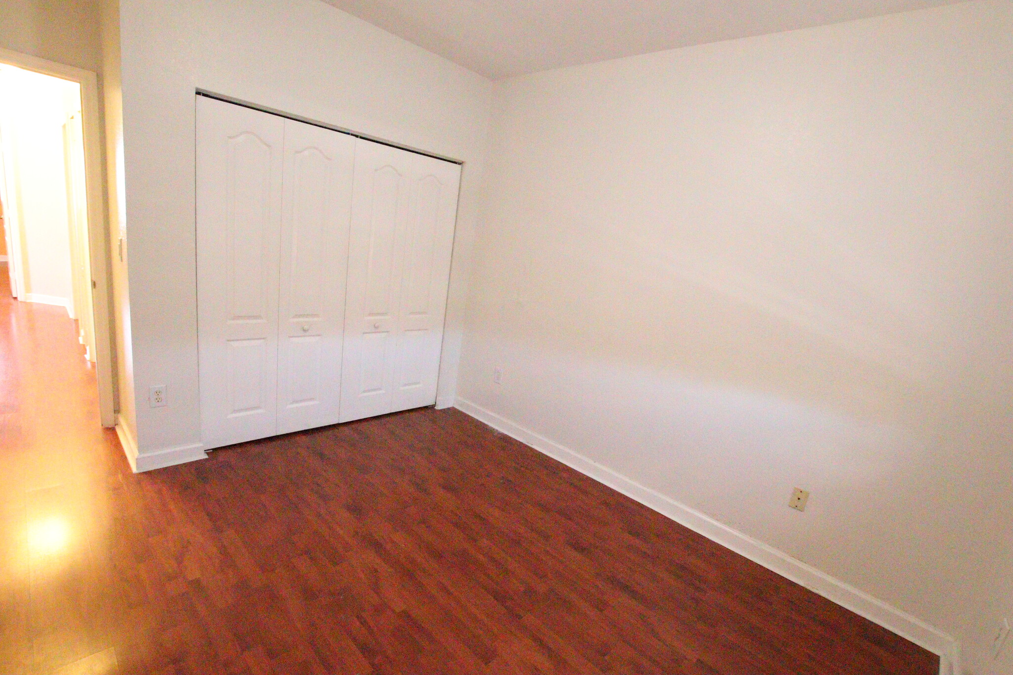 Building Photo - 14758 SW 9th Ln