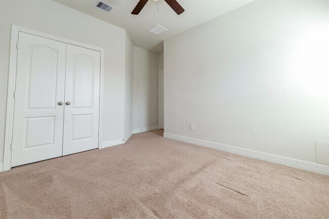 Building Photo - 40634 Guillemont Ln