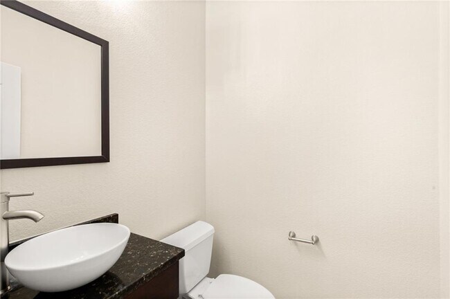 Building Photo - 506 Bluehaw Dr