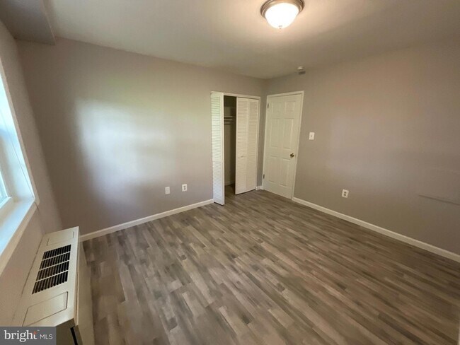 Building Photo - 4509 Romlon St