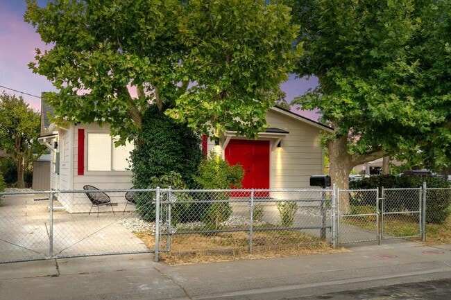 Building Photo - 5891 28th St