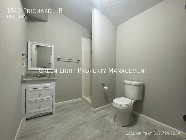 Building Photo - 1942 Prichard-B