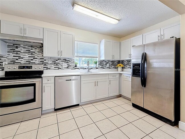 Building Photo - 8345 81st Ct N
