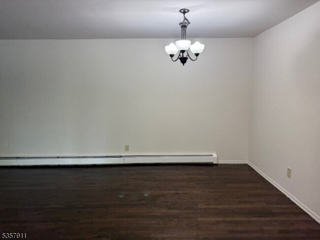Building Photo - 528 Andria Ave