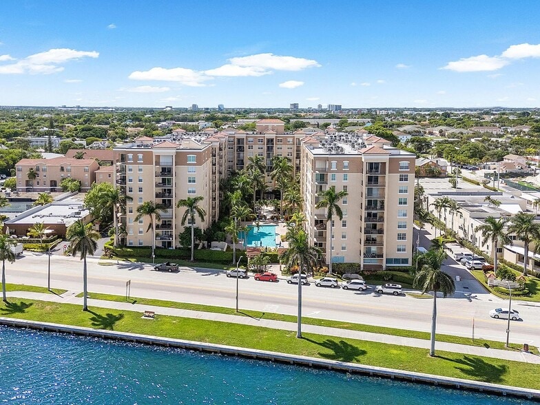 Premium location - 1801 N Flagler Dr