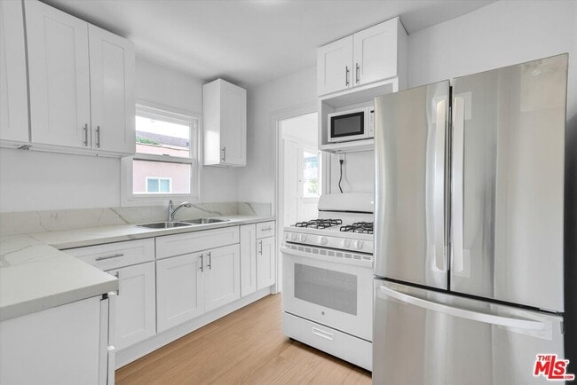 Building Photo - 1542 Harvard St