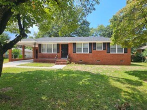Building Photo - 2709 Haymarkek Road