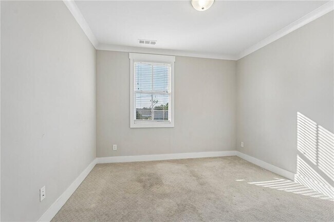 Building Photo - 6075 Webster Cir
