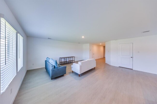 Building Photo - 18208 Pontecorvo Ln