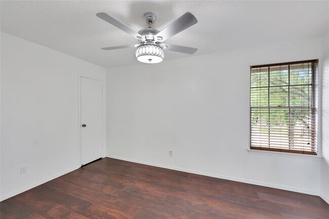 Building Photo - 21459 Park Timbers Ln