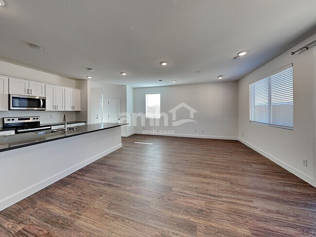 Building Photo - 9145 S Conquistador St