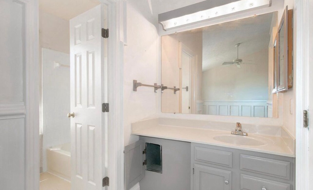 Building Photo - 14096 Winding Ridge Ln