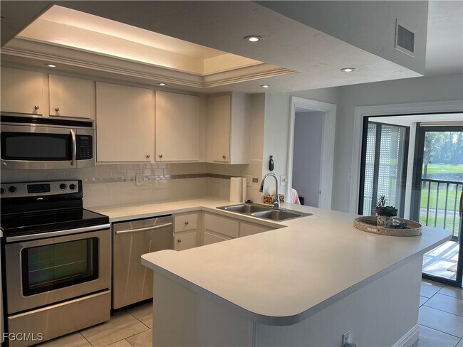 Building Photo - 5930 Trailwinds Dr