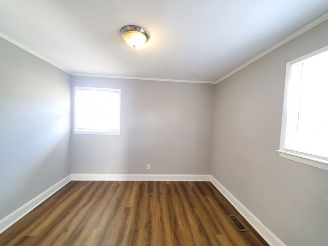 Building Photo - Beautiful Home in Charlotte NC 28216