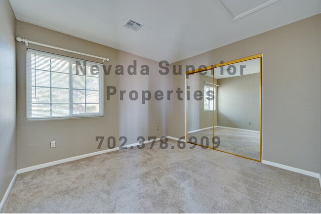 Building Photo - NW!!!  4 Bedrooms!!! Pool!! Spa!! Water Fa...
