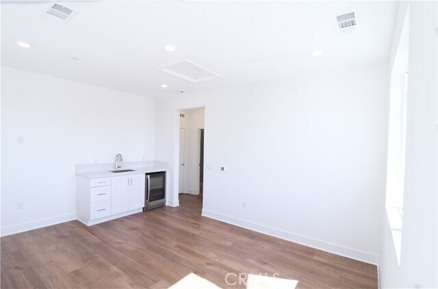 Building Photo - 273 Shoveler