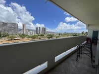 Building Photo - 2085 Ala Wai Blvd