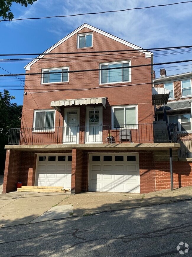 Building Photo - *Updated 1BD/1BA Apartment Available in Br...