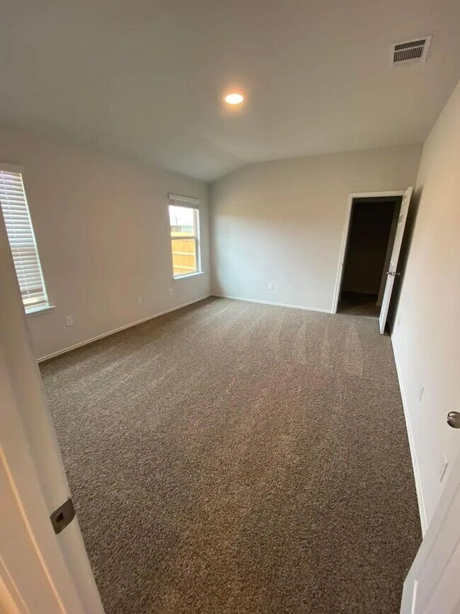 Building Photo - 9509 Murandy Dr