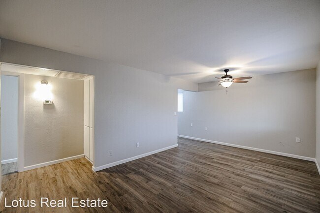 Building Photo - 2 br, 1 bath House - 2323 N 39th Ave.