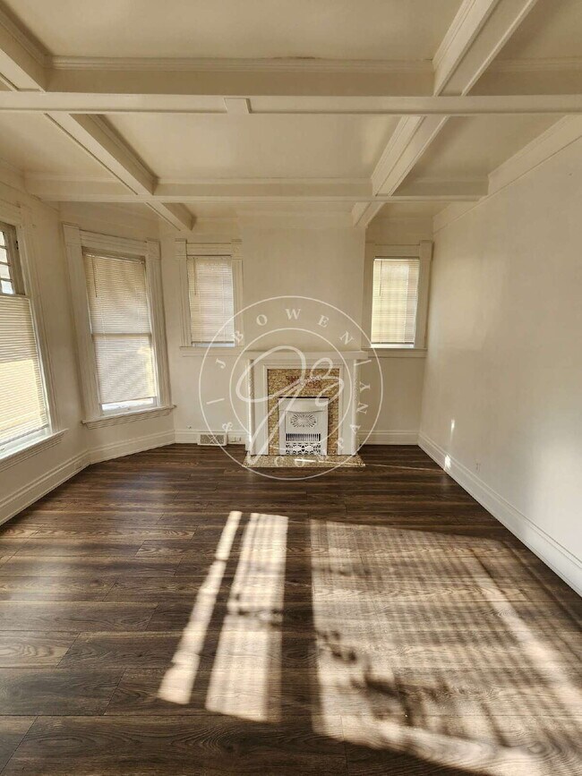 Building Photo - 1 bed 1st floor unit in South Toledo