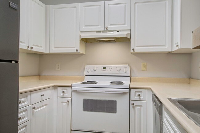 Building Photo - 1213 Rosewood Ln