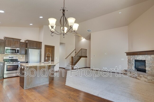 Building Photo - 2636 W Renoir Dr