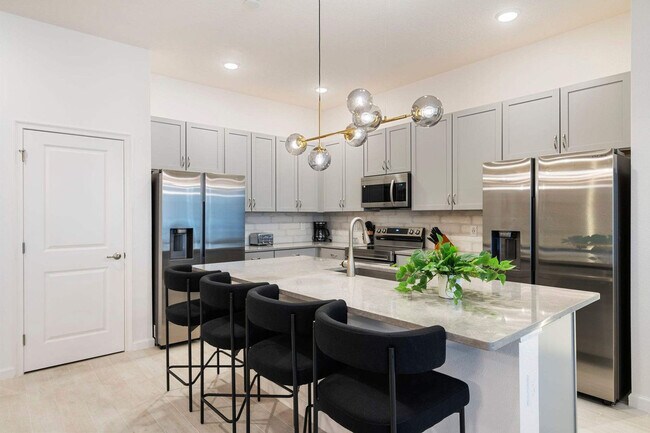 Building Photo - 5911 High Seas Dr