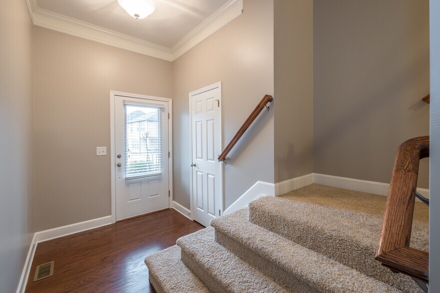 Building Photo - 3633 Ashcroft Bend